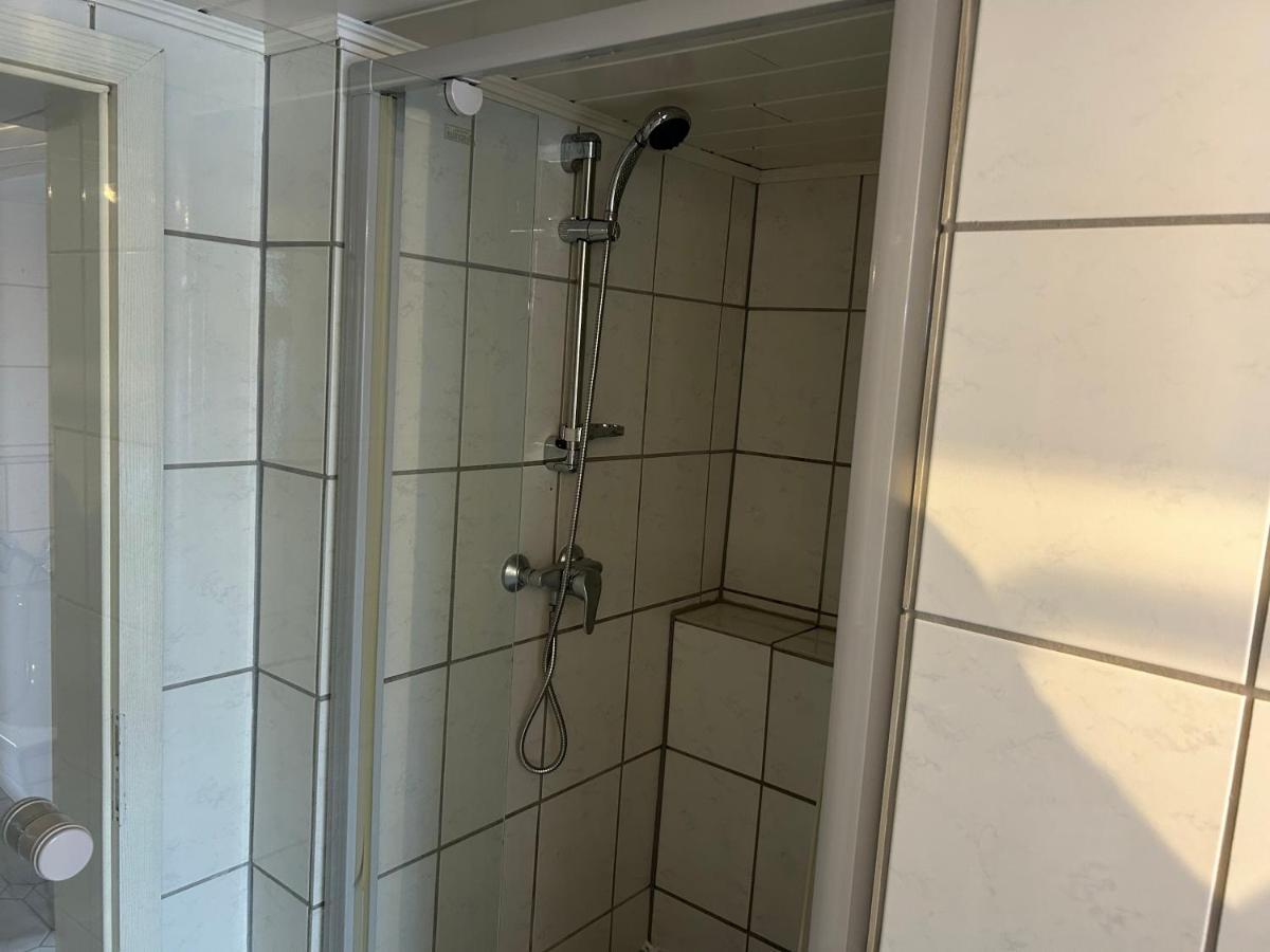 Pension Hotel Leinefelde Am Bahnhof 外观 照片